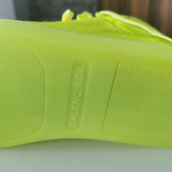 Brand new Balenciaga sneakers - Picture 3 of 4